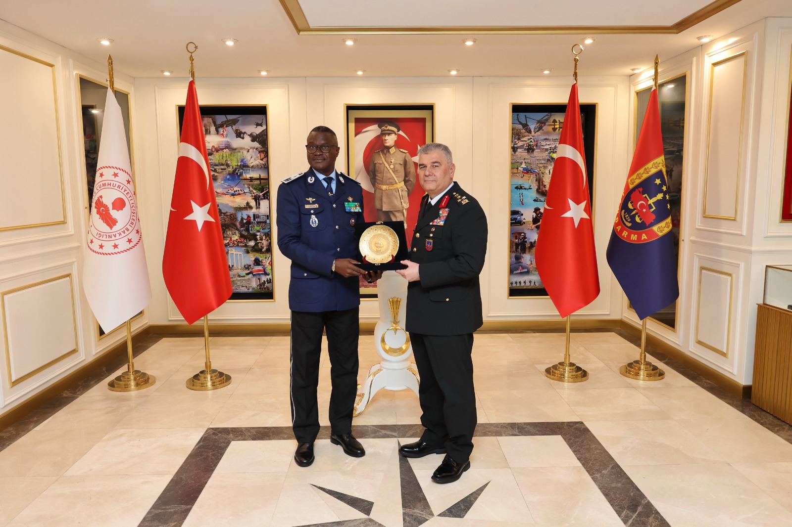 Coopération internationale : le haut commandant  de la Gendarmerie sénégalaise en  visite officielle auprès du commandement général de la Gendarmerie de la république de Turquie ‎ - Image 8